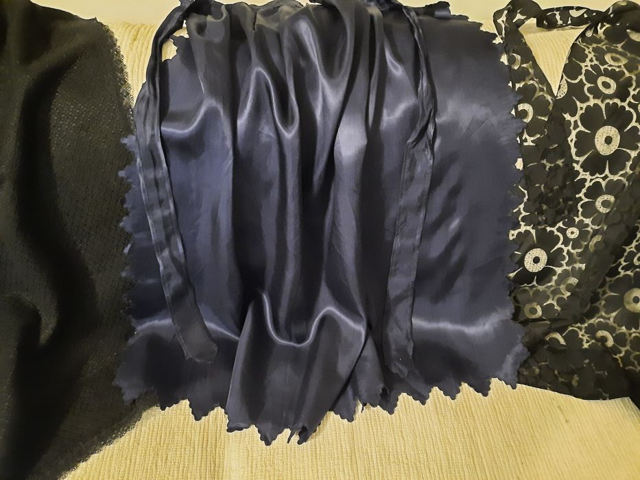 Batic vechi din casmir cu franjuri