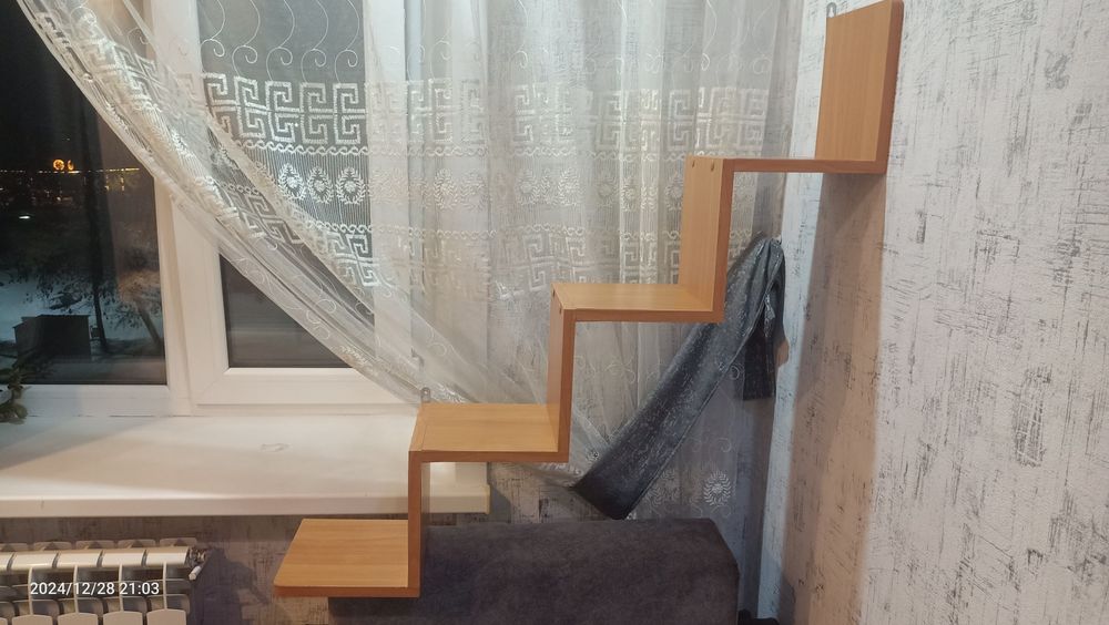 Продам полку б у