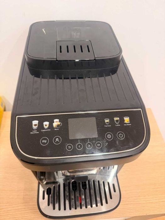 Продаётся кофемашина DeLonghi ECAM 310.60.B