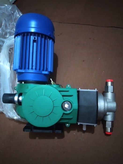 Продаётся насос итальянский