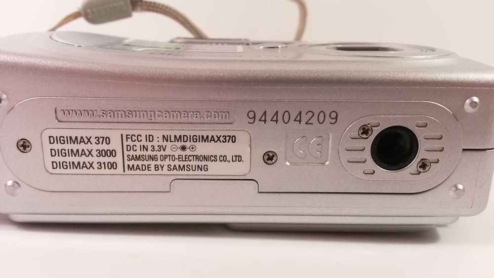 Фотоапарат Samsung DigiMax 370 за части или ремонт