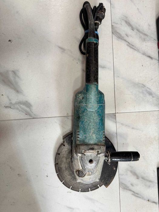 Ъглошлайф Makita GA9020, 2200 W, 230 мм