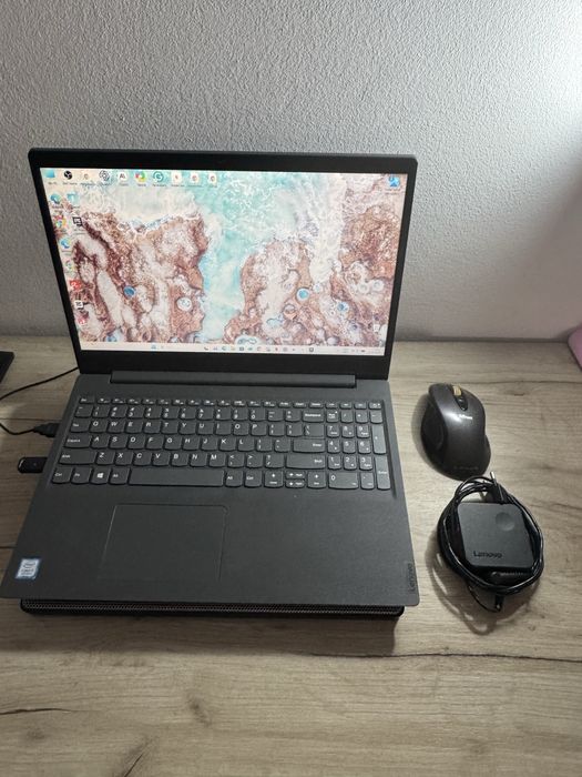 Lenovo V15-IWL i7 Gen 8 | 8GB RAM | SSD 256GB | Mouse Wireless + Cooler Hama + Încărcător+Geanta Laptop