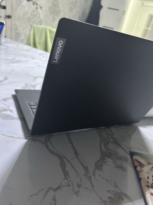 Ноутбук леново отличный