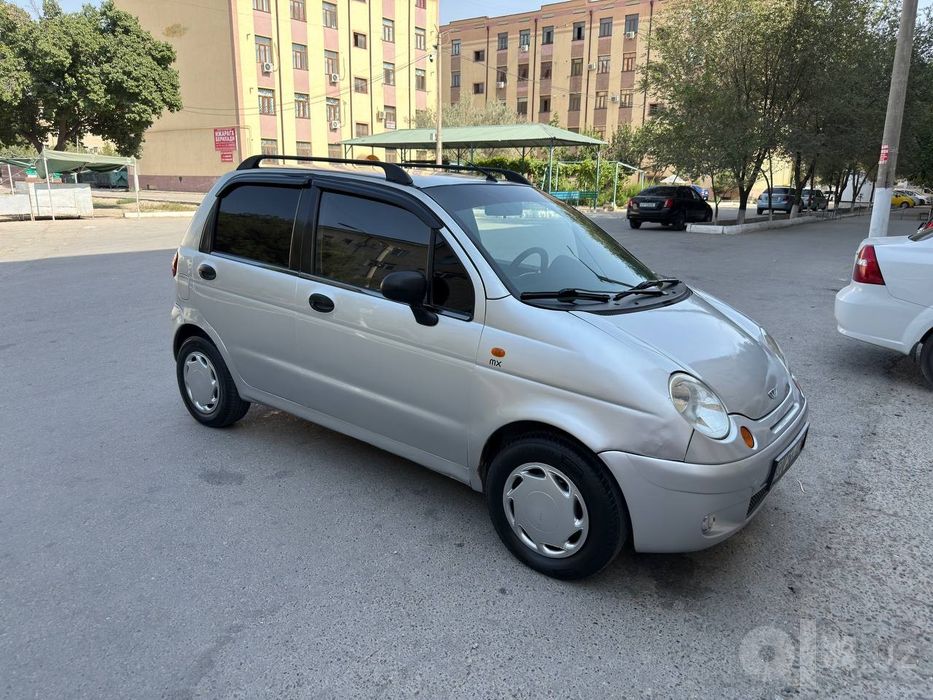 Matiz mashina sotiladi