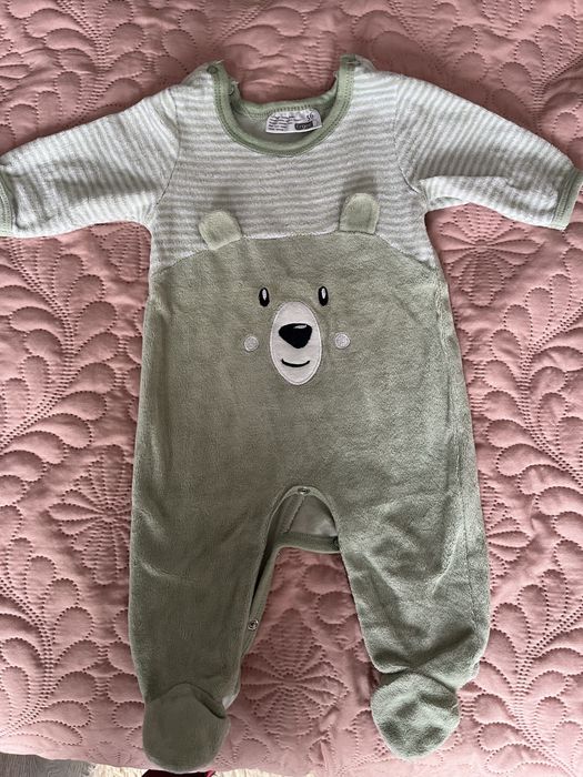 Lot haine bebe marimea 56