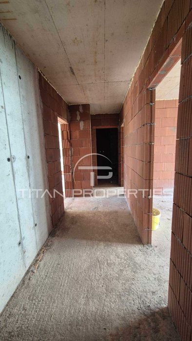 Продава се Тристаен апартамент в Пловдив, Кючук Париж - 105 кв.м за 1251 €/кв.м - Снимка #5