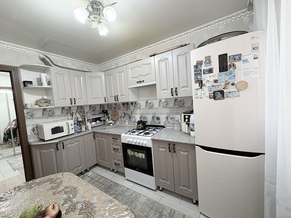 Продам трехкомнатную квартиру