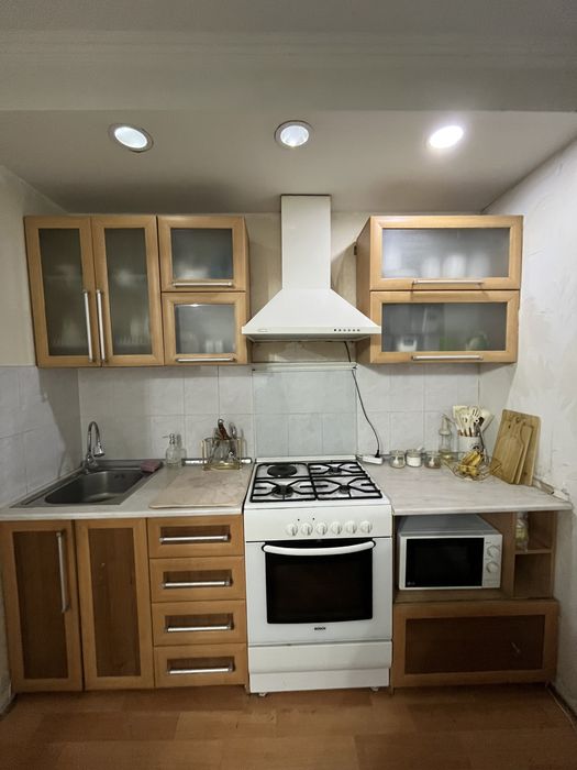 Отдам даром кухонный гарнитур