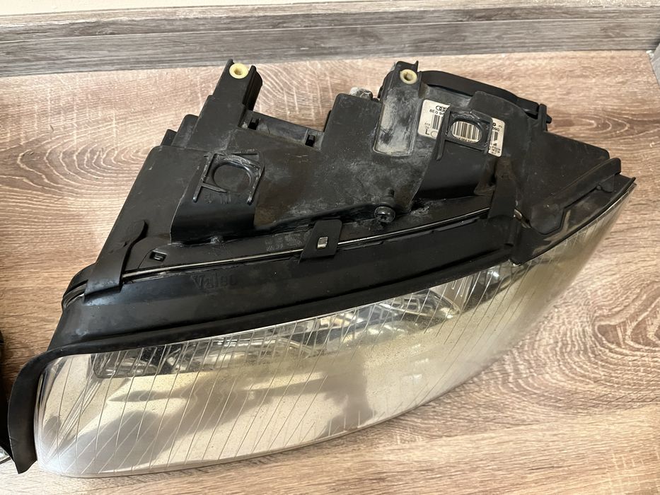 Фарове за Audi A4 B6/ Ауди А4 Б6 2003г