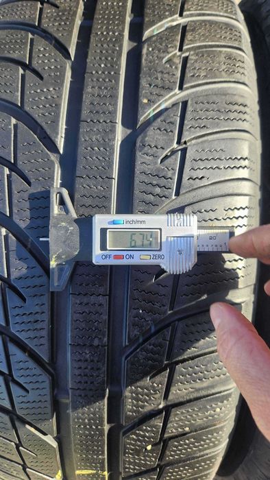 225/60 R16 • Iarna • Toyo Snowprox S943 102H | 2 buc | Pret/buc