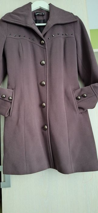 Palton damă impecabil