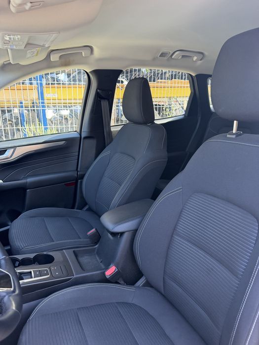 Ford KUGA 2024 2.5 HIBRID 25.000 KM AUTOMAT usor avariate / avariat / lovit / lovite