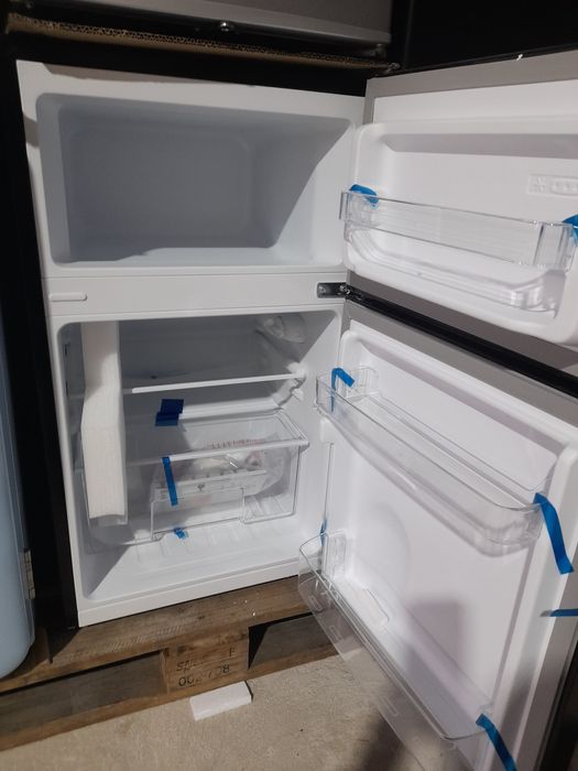 Mini Frigider mini  Congelator