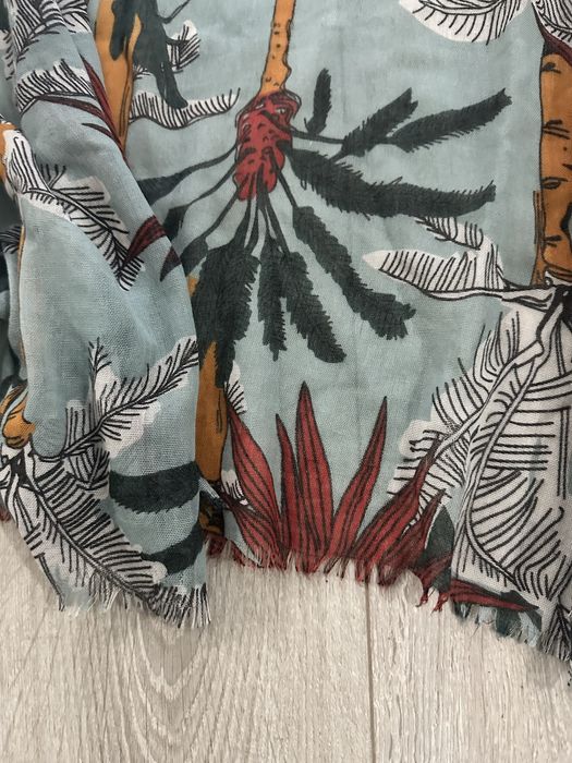 Esarfa Parfois albastra cu palmieri