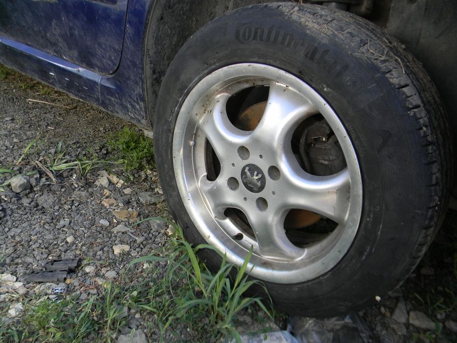 Dezmembrari  Peugeot 307  2000  > 0000 2.0 Benzina