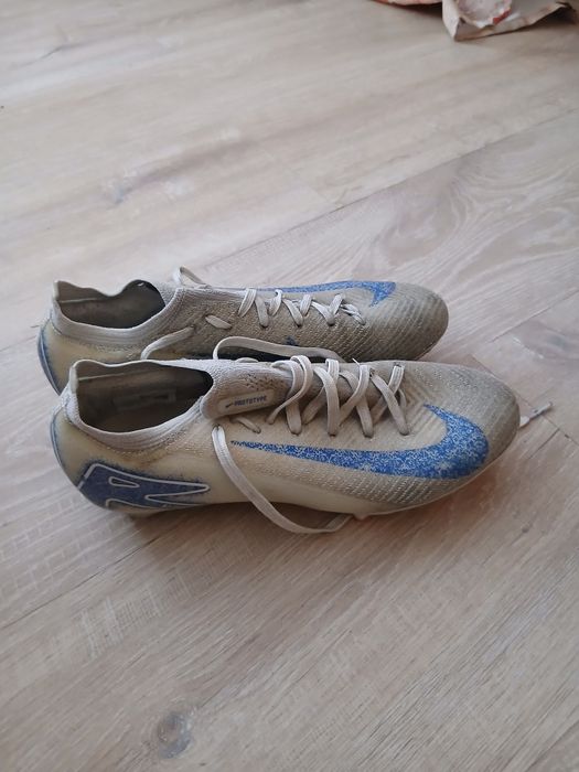 Vând ghete de fotbal Nike mercurial vapor 15 academy