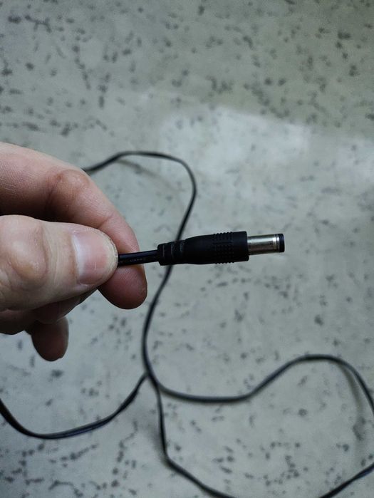 Блок MOSO питание 12v 1a для модема продам