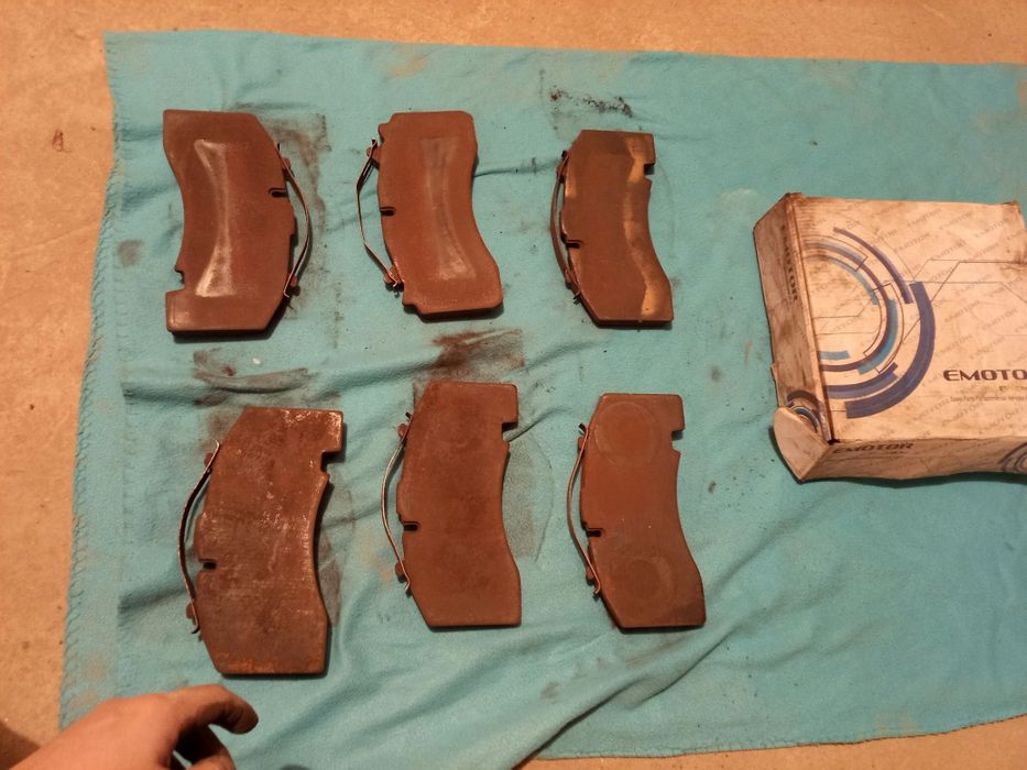 Колодки для тягачей