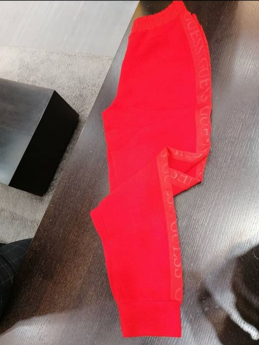 Оригинална спортна долница GUESS С/М размер