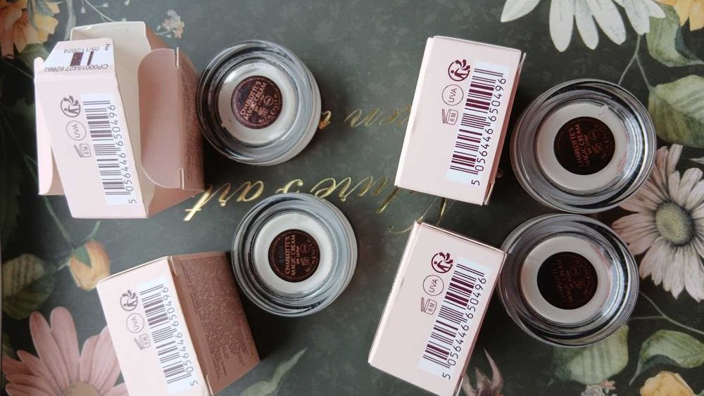 Charlotte's Magic Cream Instant Turnaround Moisturiser SPF15 PA+ si portfard