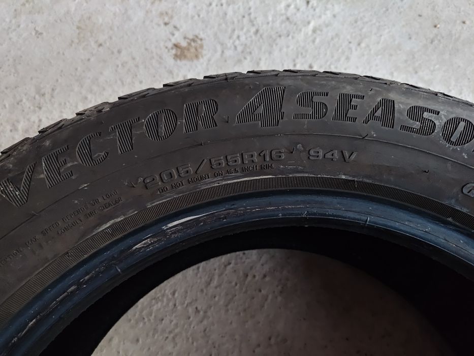 Doua cauciucuri 205 55 R16 Goodyear 4Seasons