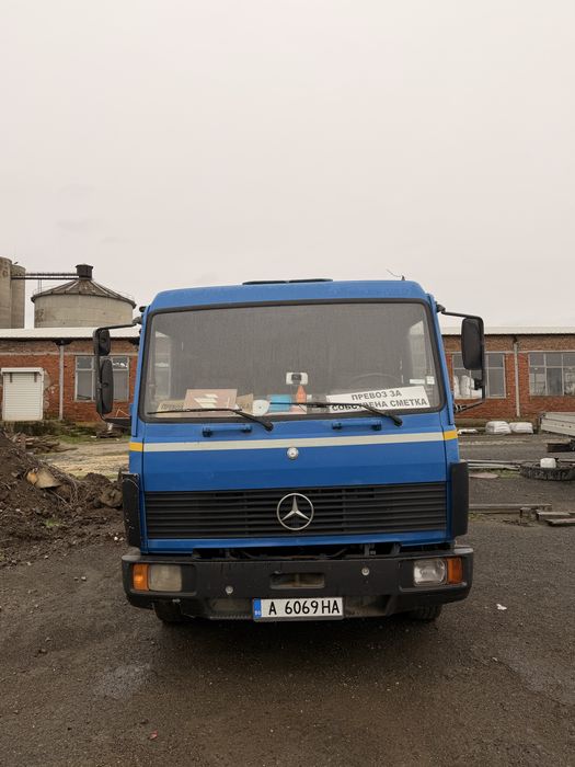 Mercedes-Benz 1114