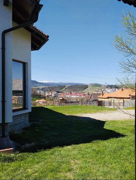 Vând casa cu teren in Toplita, zona Banffy