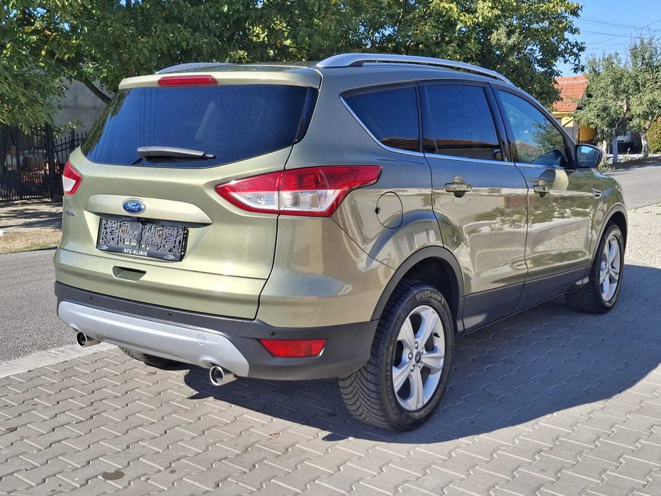 Ford Kuga - 2.0 TDCi 4x4 Automat Titanium / Piele / Climatronic / NAVI