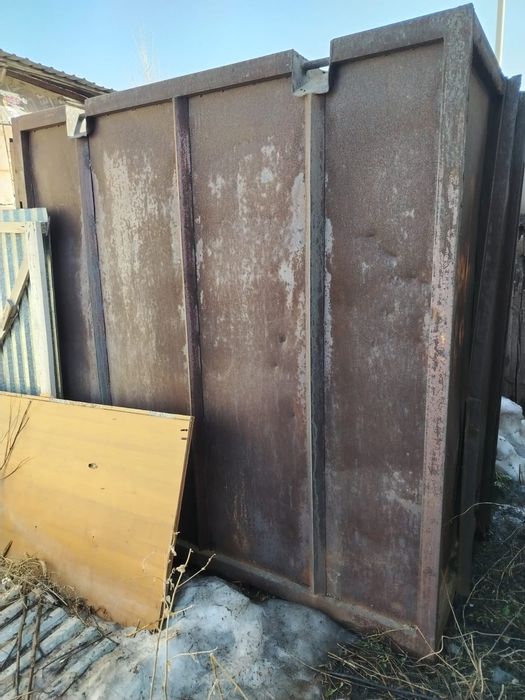 Контейнер. Б/У В Хорошем сост.