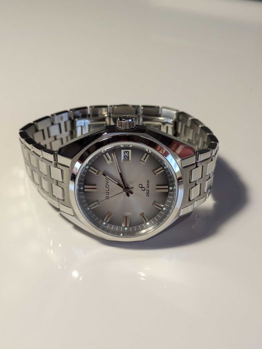 Часовник Bulova Jet Star Quartz Watch