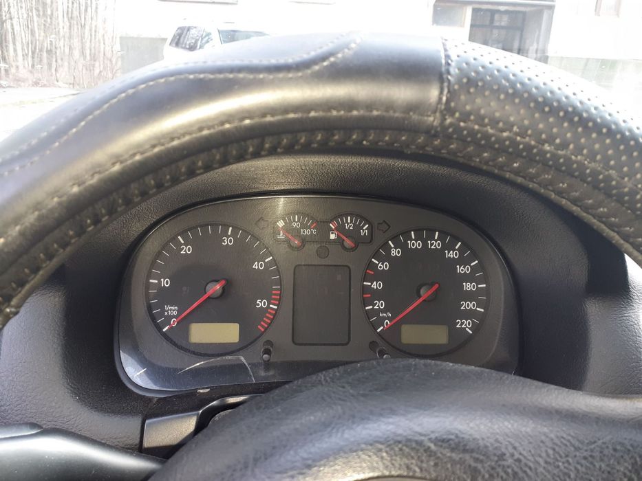 Продавам голф 4 ТДИ 1.9