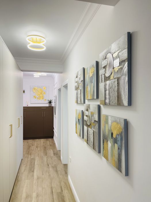 Apartamant 3 camere de vanzare