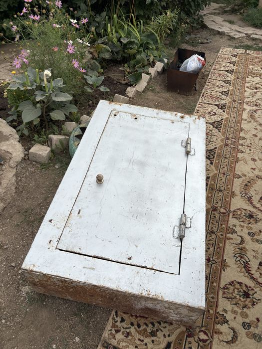 Продам сейф для хранение разных придметоа