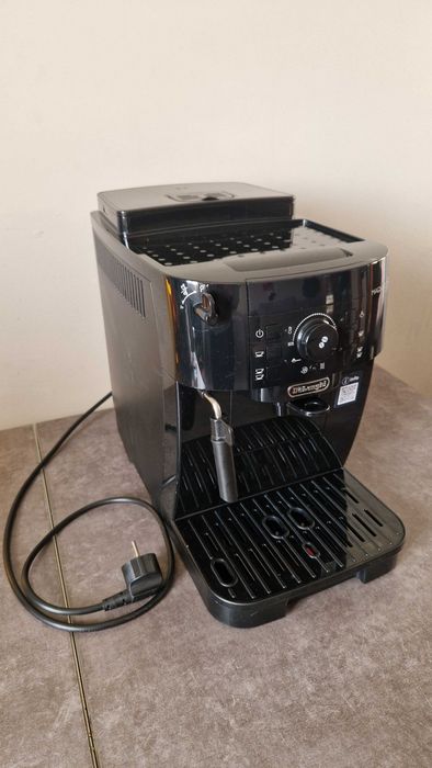 Кафеавтомат De'Longhi Magnifica S в гаранция Делонги