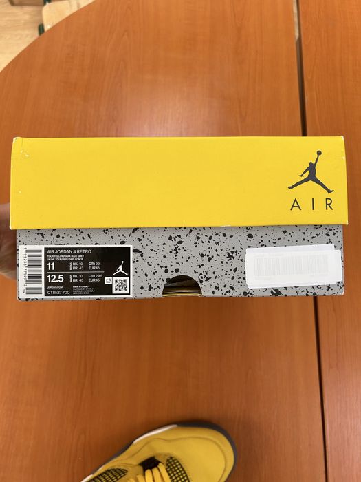 Jordan 4 Lighting (45)