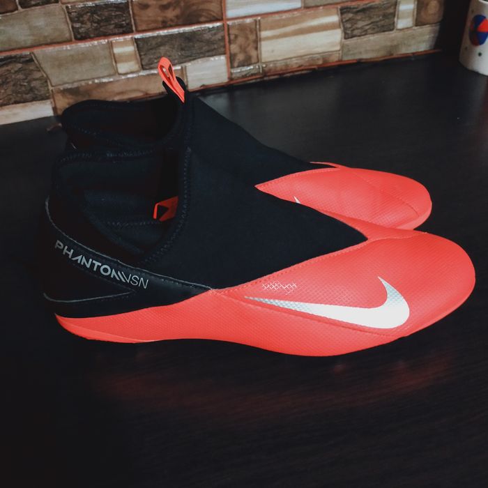 Adidași fotbal,aproape noi