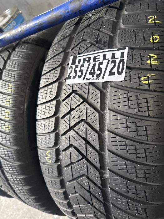 255/45/20 Pirelli