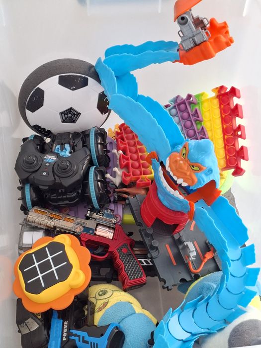 Игрушки для мальчика