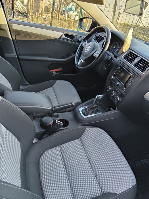 Volkswagen Jetta automat hybrid 1.4 tsi cu probleme la chiulasa