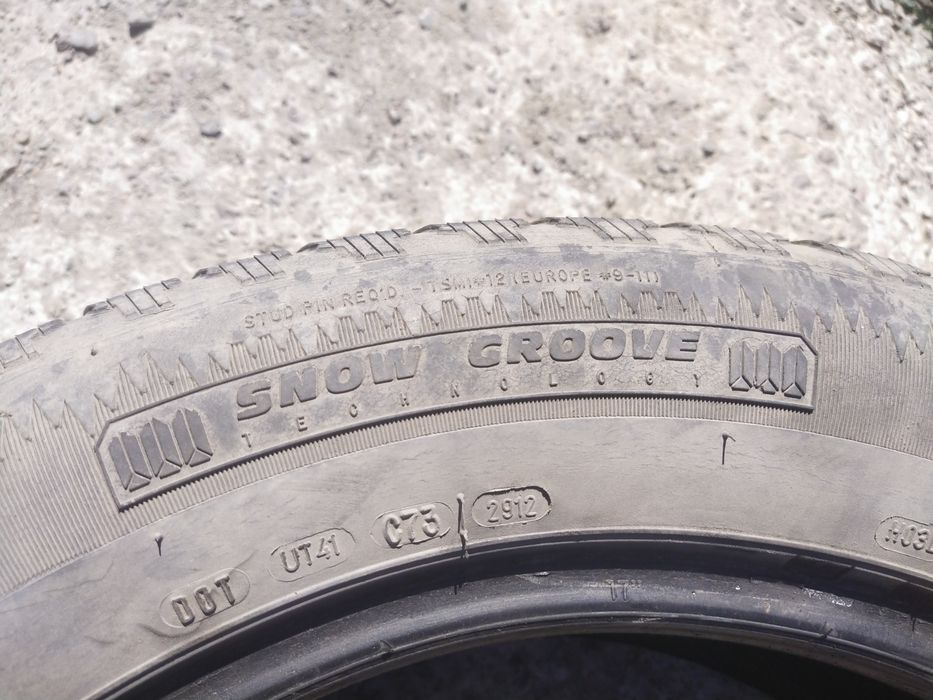 Шины зимние шипованные 225/60R17