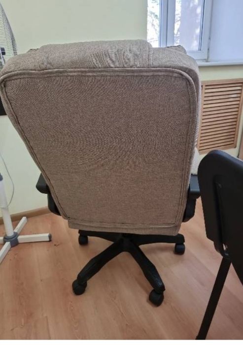 Продам Офисное кресло