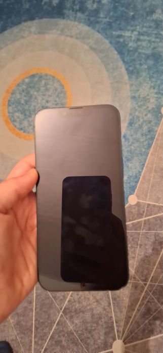 iPhone 13, 128гб и 76% акб.
