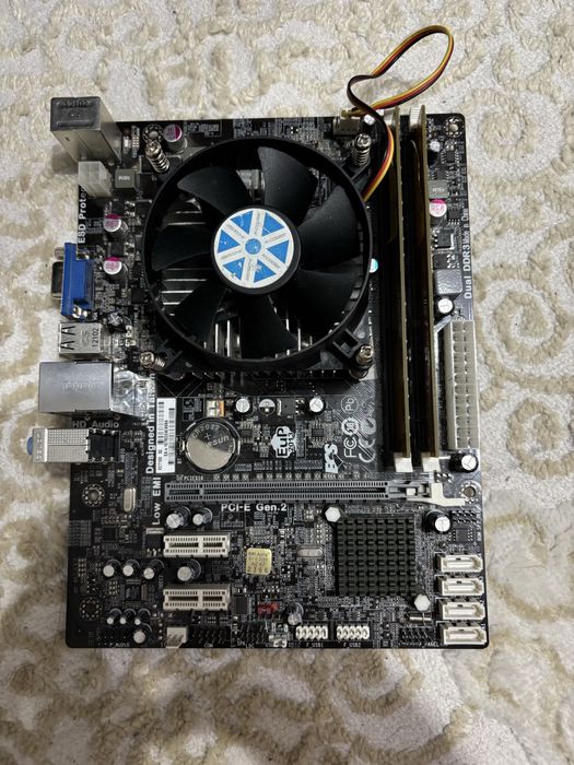 Продам материнскую плату 1155