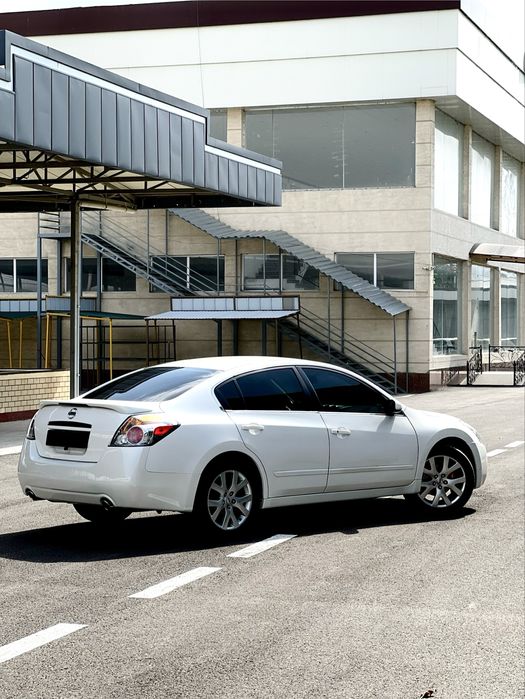 Nissan Altima srochna sotiladi Gen davernis bor prapani bor
