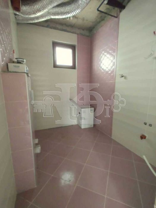 Продава се Къща в Добрич, Дружба 2 - 585 кв.м за 262 €/кв.м - Снимка #15