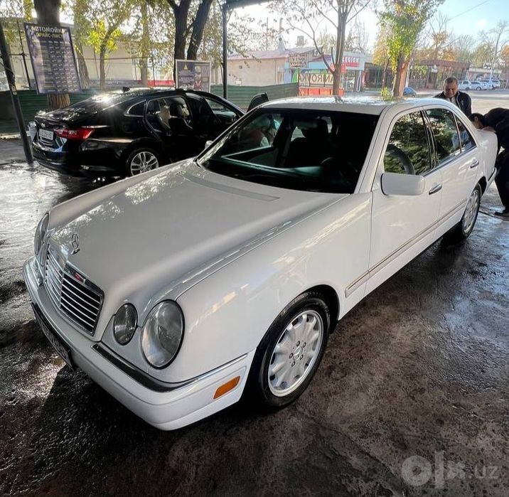Продаётся  Мерседес-210 американка