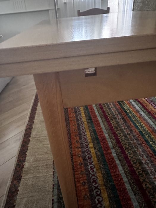 Стол обеденный в кухню