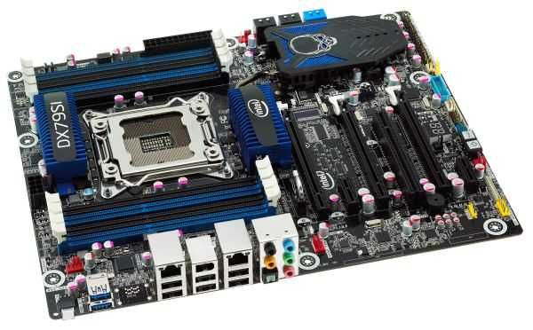 Дънна платка Intel DX79SI LGA2011 с Процесор Intel® i7-3820 + 16Gb RAM