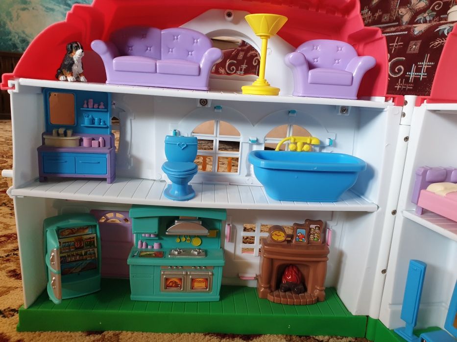 Домик с куклами .